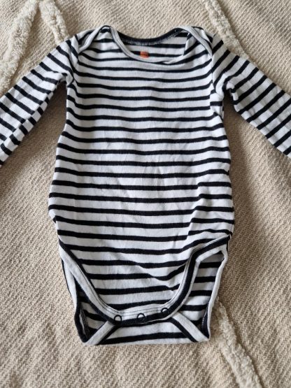 062 68 - Hema romper streepjes (1023bab)
