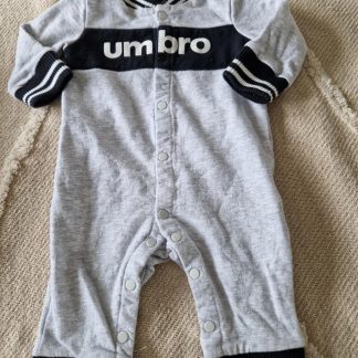 062 - Umbro babypak grijs (1023bab)