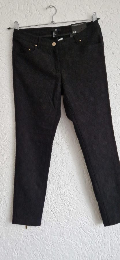 38 - H&M broek zwart enkellengte nieuw (1123may)