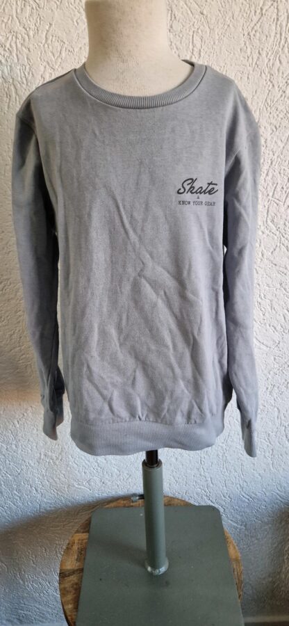 158 - No Compromise skater sweater (0124anm3)