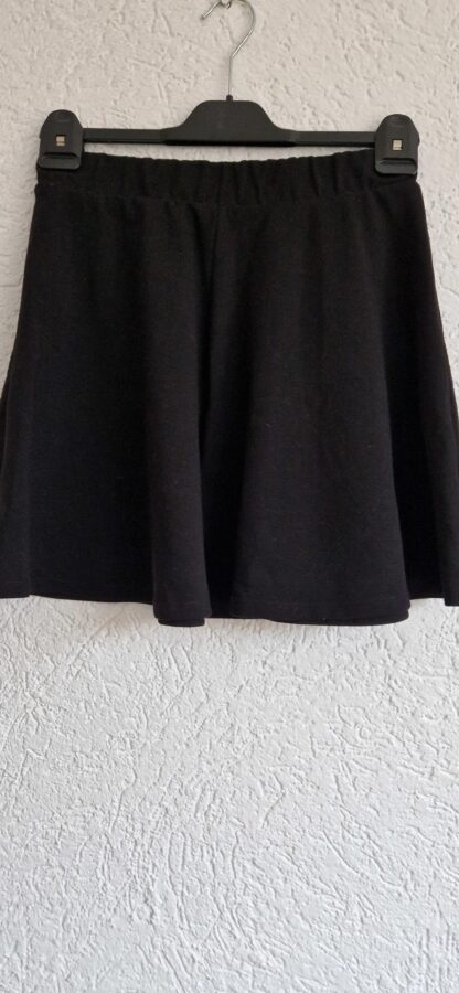 L - FB Sister rok zwart (0424kel1)