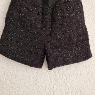 140 - Karl Lagerfeld boucle short (0524meg3)