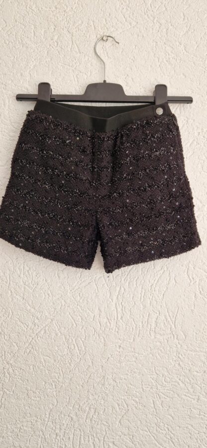 140 - Karl Lagerfeld boucle short (0524meg3)