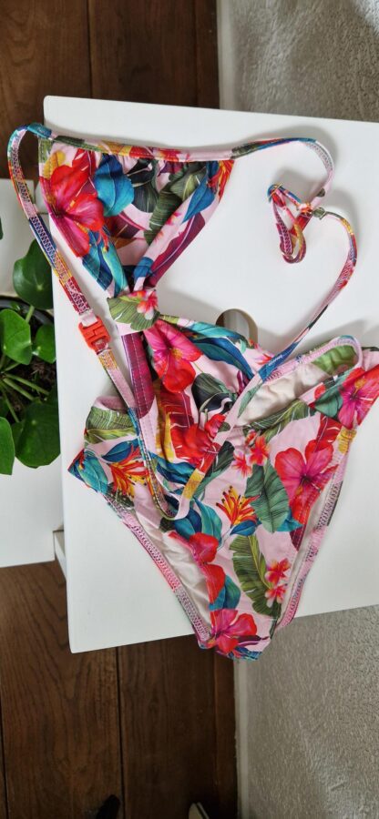 140 - Banana Moon bikini bloemen (0624meg7)