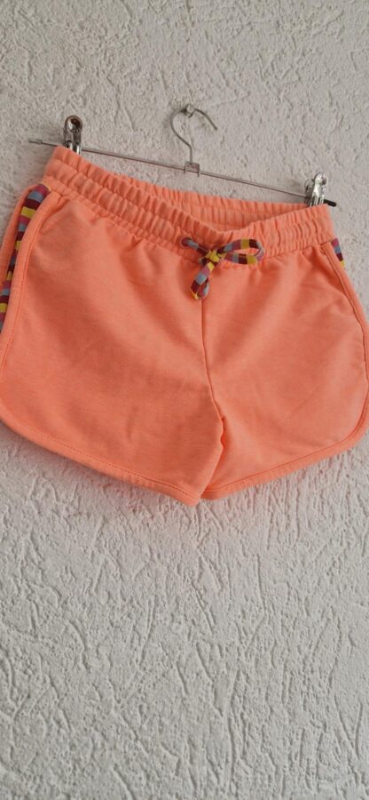 128 - Someone short orange (0824ger1)