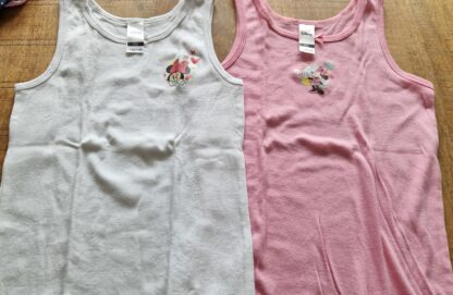 122 128 - C&A Disney hemdjes wit/roze (0824ger1)