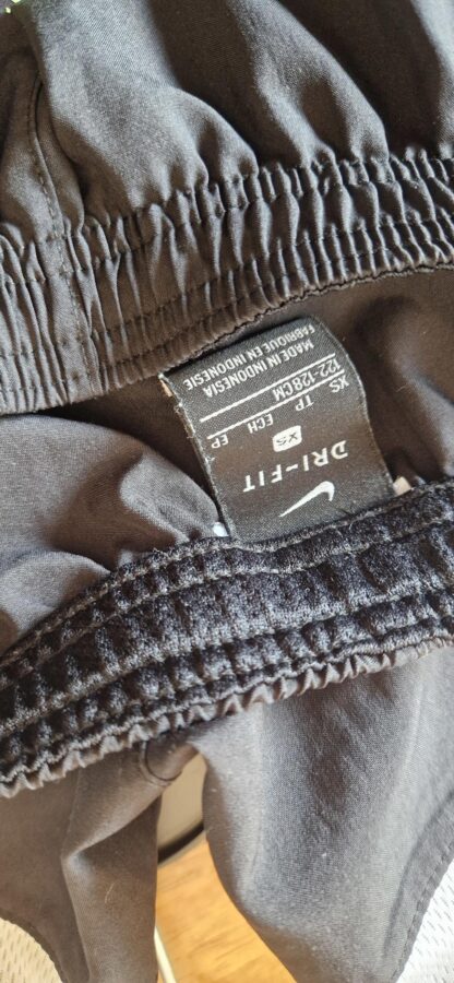 122 128 - Nike sportbroekje zwart wit (0824nat) - Afbeelding 5