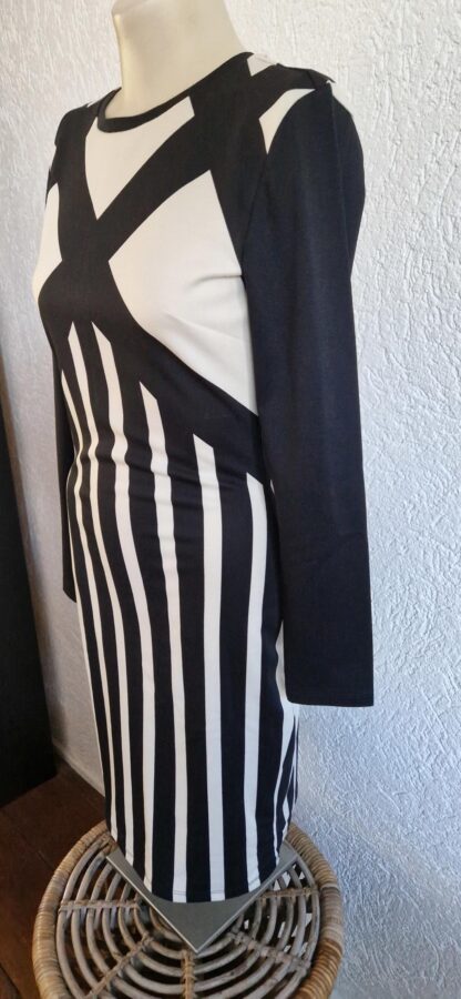S - H&M jurk zwart wit nieuw (1024may2) - Afbeelding 4