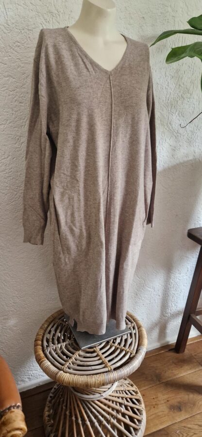 M - Jurk in taupe met zakken (1024kel2) - Afbeelding 3