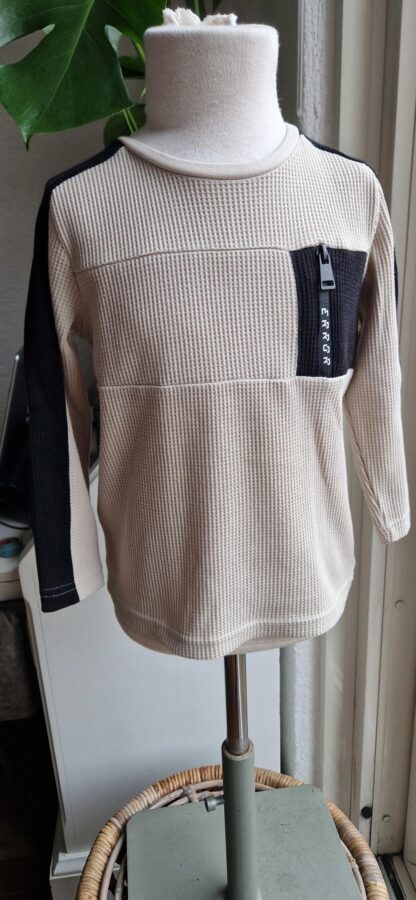 110 116 - Europe Kids truitje beige zwart (1124jac1)