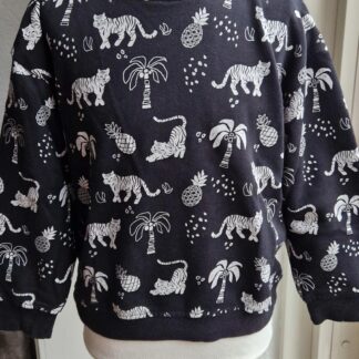 110 - Primark sweater zwart tijgers (1124jac1)