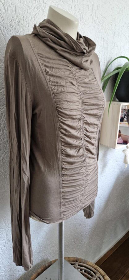 36 - Caroline Biss shirt truitje rimpels (1224lo2)