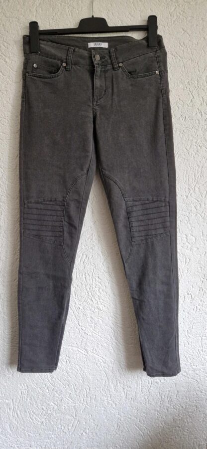28 - Liu Jo stoere broek grijs (1224lo1)