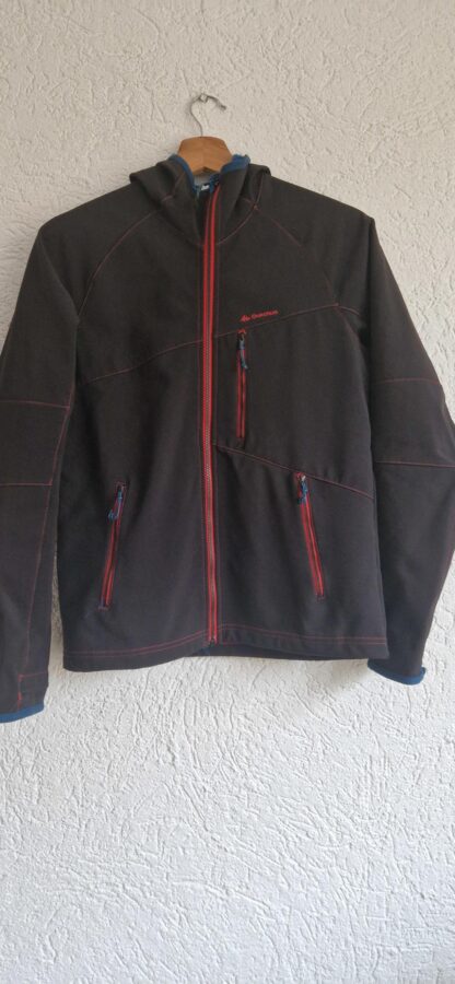 164 - Decathlon Quechua softshell jack zwart (1224kh)