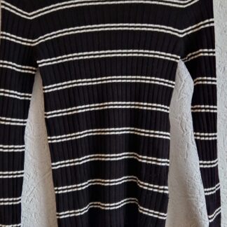 XS - H&M truitje zwart wit (1224did2)