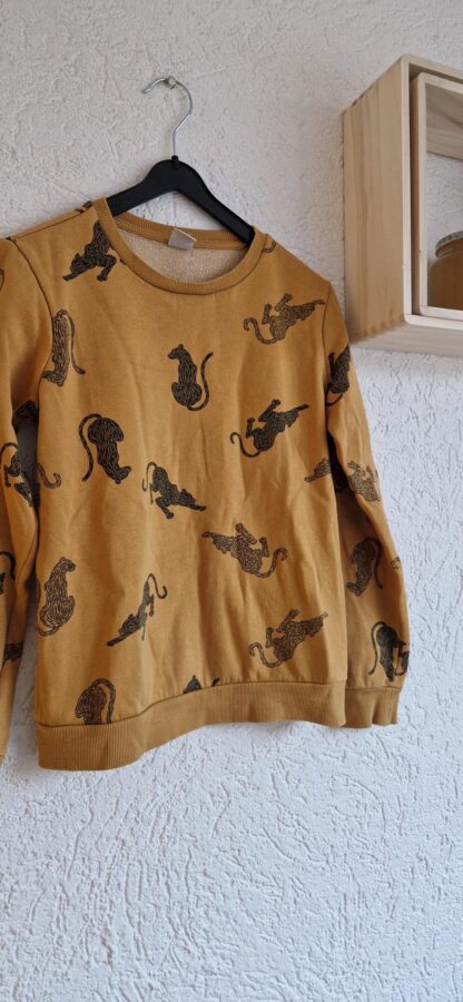 146 152 - Hema sweater oker panter (1224bakmix)