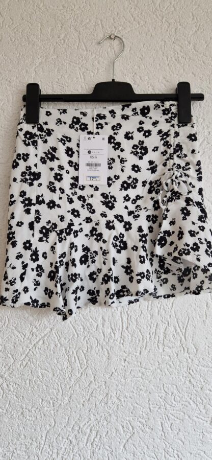 XS - Bershka rok wit zwart nieuw (1224did3)