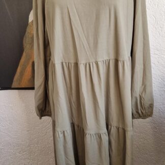 M - C&A jurk khaki travelstof (0125hat)