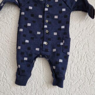 050 - Noppies pakje blauw print (0125hat)