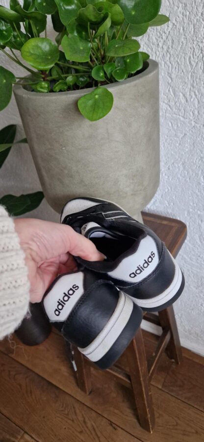 35 ipv 36 - Adidas zwart wit sneakers (0125anm) - Afbeelding 5