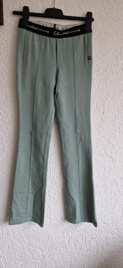 158 164 - Kiddo broek groen sweatpants (0125anm)