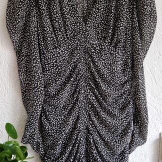 L - Jurk zwart wit gerimpeld (0125kel3)