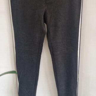 38 - H&M broek zwart zacht nieuw (0225may2)