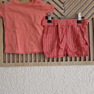 074 - Zeeman gestreept broekje en shirt (0325nic)