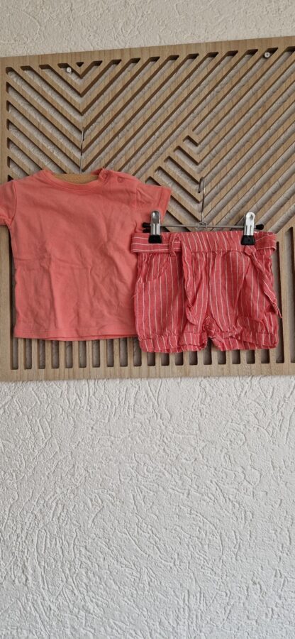 074 - Zeeman gestreept broekje en shirt (0325nic)