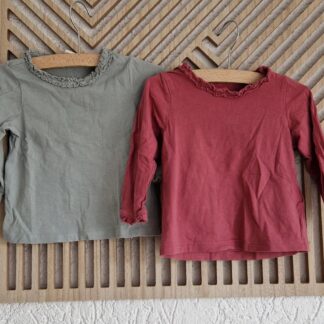068 - H&M shirtjes roezel 2 st. (0325nic)