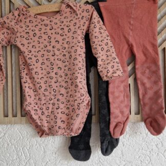 062 68 - Hema romper met 2 maillots (0325nic)