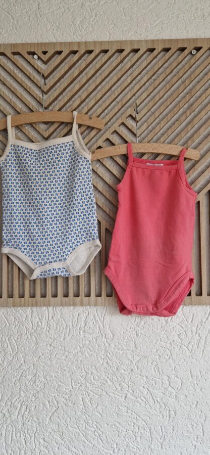 062 68 - Hema romper roze/blauw wit (0325nic)