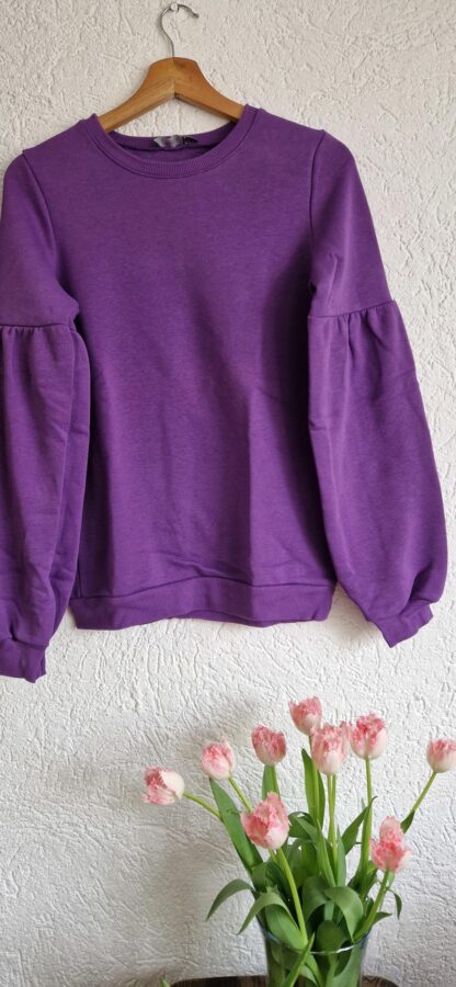 176 - Geisha sweater paars als nieuw (0425meg5)