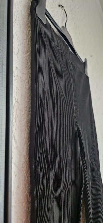 M - Alix the Label broek zwart contrast tekst (0525meg6) - Afbeelding 3