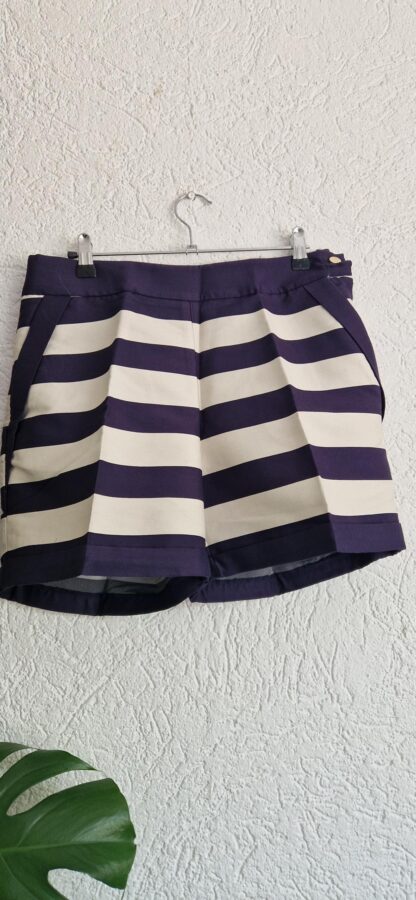 38 - H&M short marineblauw roomwit nieuw (0525may1)