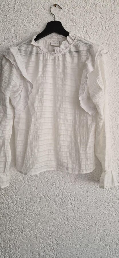 38 - Vila blouse wit broderie (1025han)