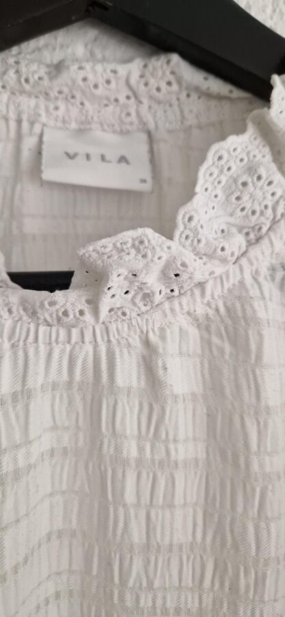 38 - Vila blouse wit broderie (1025han) - Afbeelding 3
