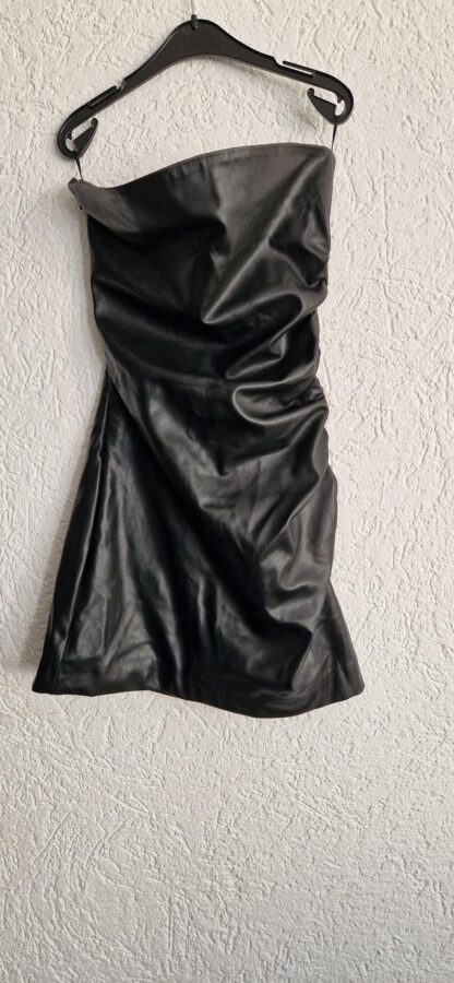 XS - Zara vegan leren zwart jurkje (1025did5)