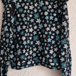 146 152 - WE truitje groene bloemen (1025jac)