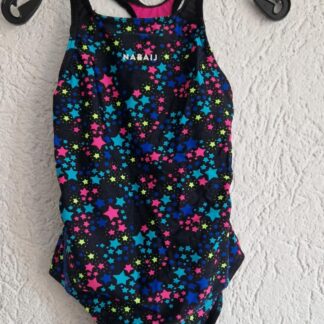 134 140 ? - Nabaiji badpak als nieuw (1025jac)