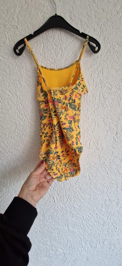 134 140 - Hema badpak geel print (1025jac)