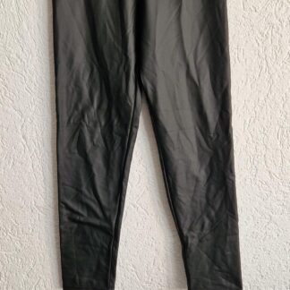 M - PU broek zwart stretch (1125did5)
