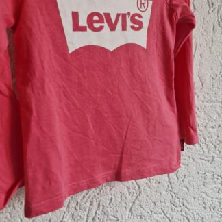 074 - Levi's roze shirtje (1125gro)