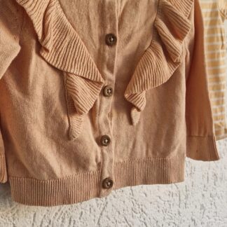 074 - Hema vest zalm met shirtje (1125gro)