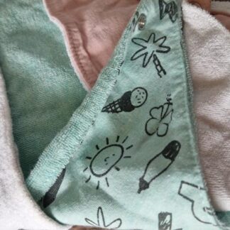 4 Sjaaltjes/slabbertjes knoopje (1125nic)