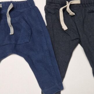 062 - Hema broekjes zwart en blauw (1125nic)