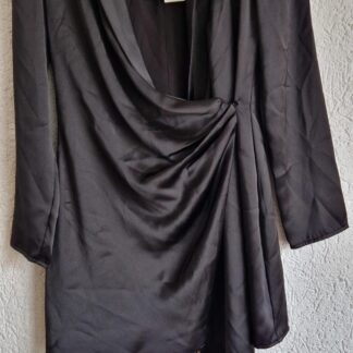 M - Zara jurk zwart nieuw (1225ang5)