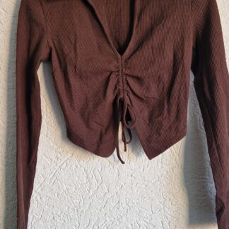 M - Bershka bruin truitje kort (1225ang6)