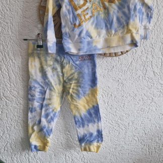 086/18 maanden - DKNY set broekje/sweater (0226el)