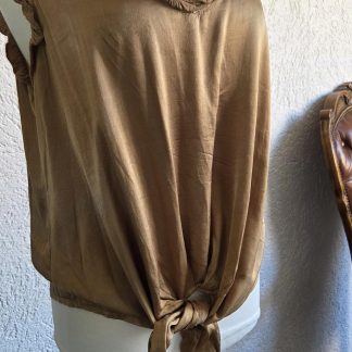 38 - Ambika mouwloos blousje caramel (0326did)